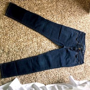 Skinny American Eagle jeans !!!!   SIZE 8 SHORT
